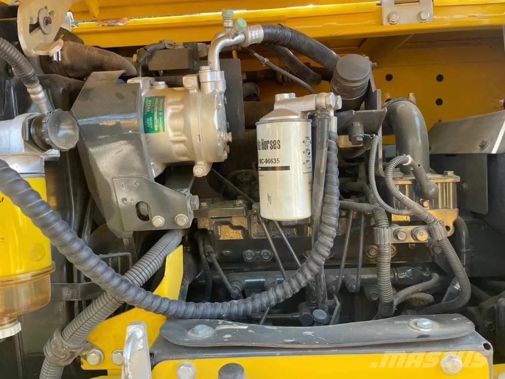 Komatsu PC70-8 Väikeekskavaatorid 7t-12t
