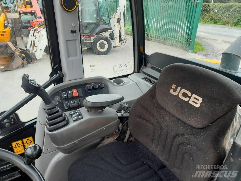 JCB TM 320 S Põllumajanduslikud teleskoopkäitlejad