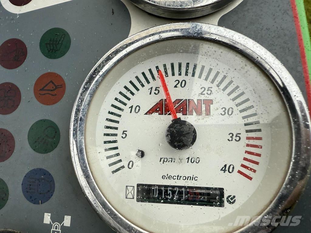 Avant 635 Rataslaadurid