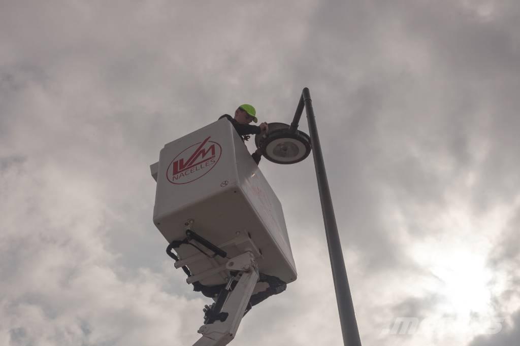 Iveco IS35SI2AA Auto korvtõstukid