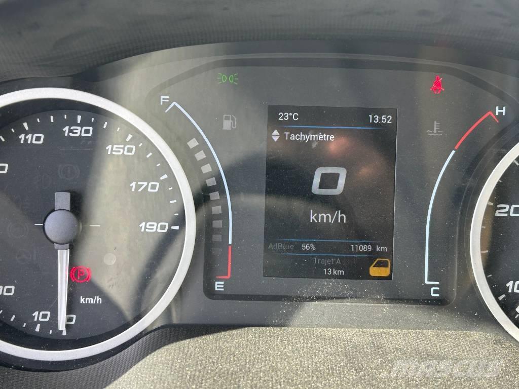 Iveco IS35SI2AA Auto korvtõstukid