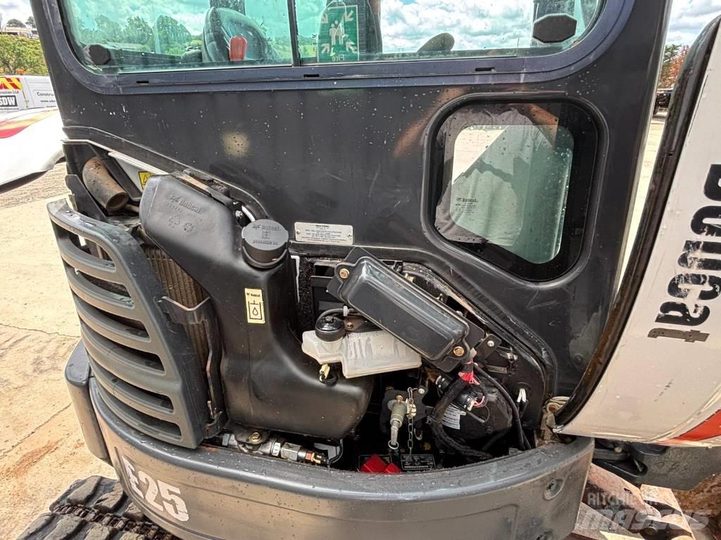 Bobcat E 25 Miniekskavaatorid < 7 t