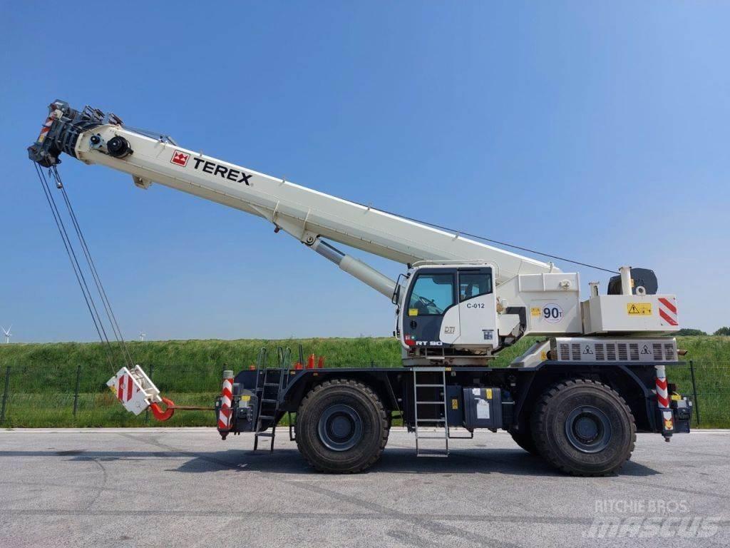 Terex RT 90 Raske maastiku tõstukid