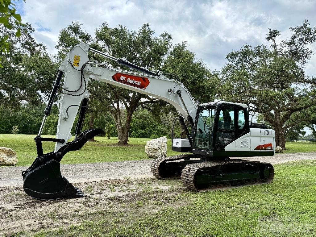 Bobcat E165 Roomikekskavaatorid