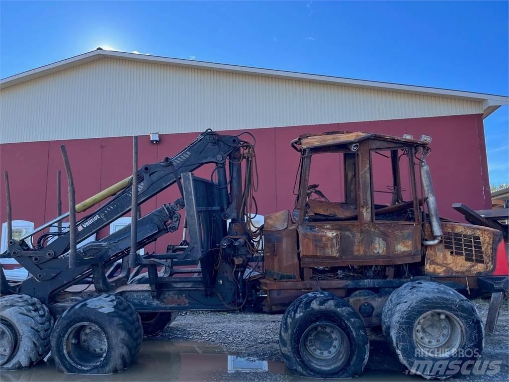 Komatsu 840TX Forwarderid