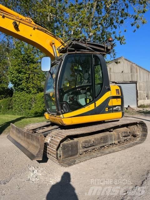 JCB JZ 140 Roomikekskavaatorid