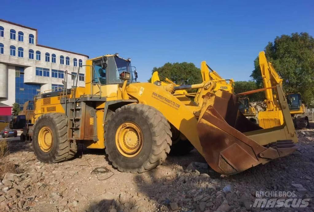 Komatsu WA 600 Rataslaadurid
