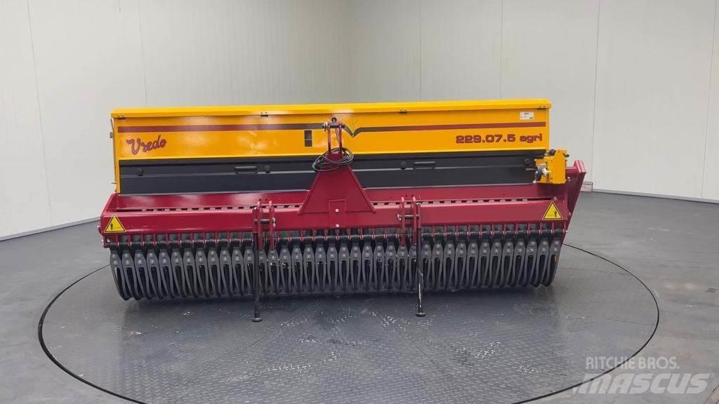 Vredo DZ 229.07.5 Muud külvimasinad ja tarvikud
