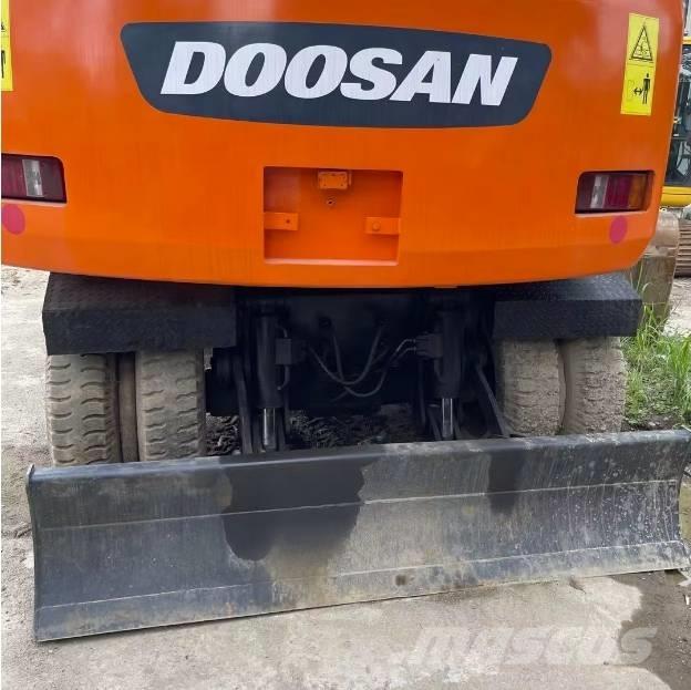 Doosan DH150W-7 Ratasekskavaatorid