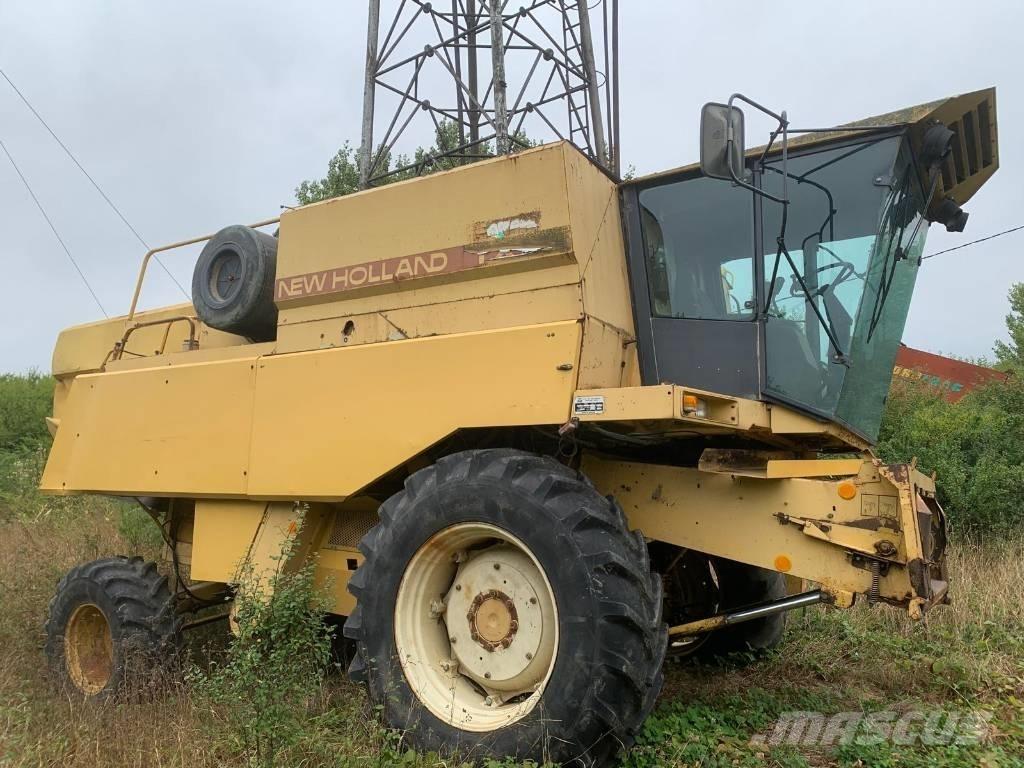 New Holland TX 32 Teraviljakombainid
