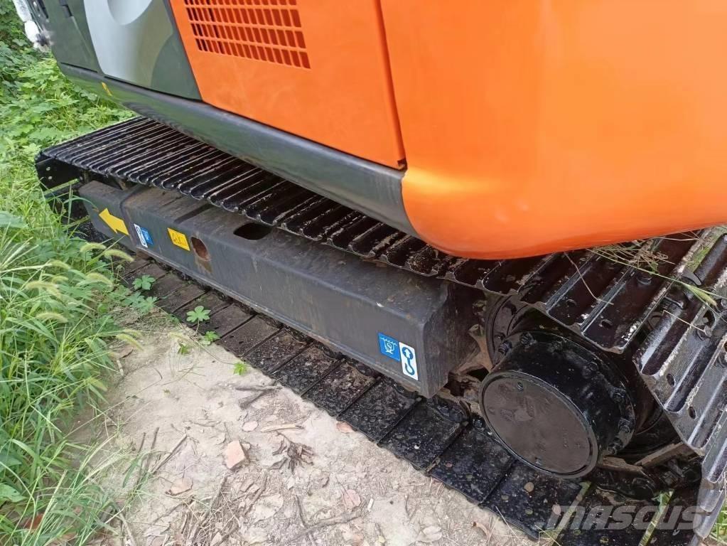 Hitachi ZX70 Miniekskavaatorid < 7 t