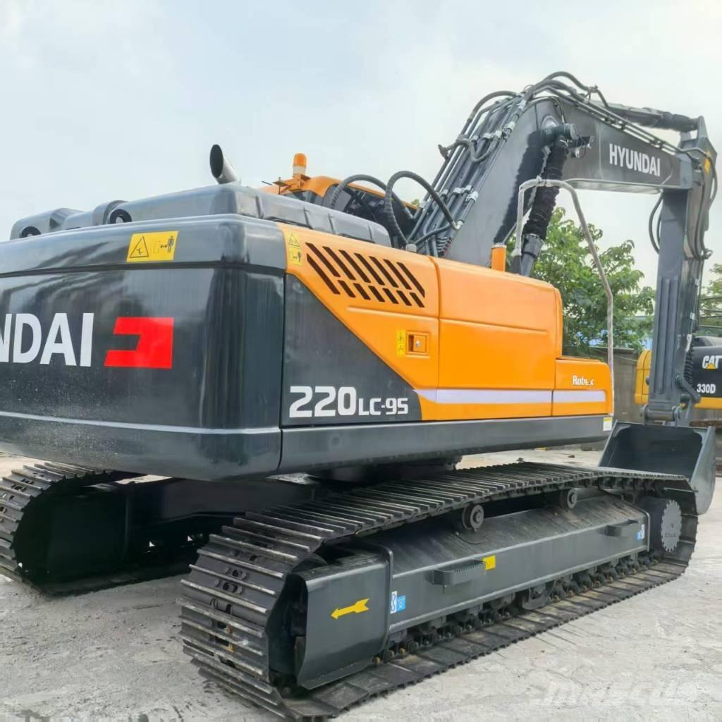 Hyundai r220lc-9s Väikeekskavaatorid 7t-12t