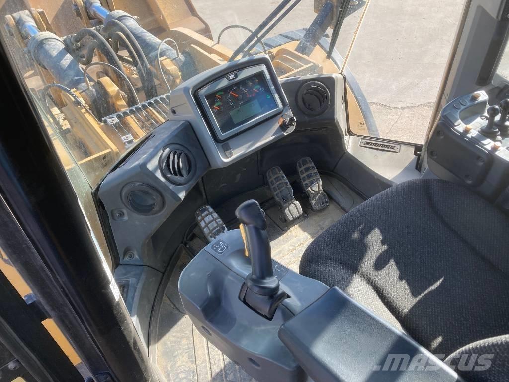 CAT 980M Rataslaadurid
