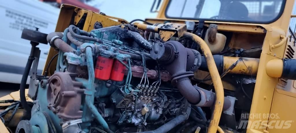 Volvo A 25 C 6x6 Liigendraamiga pinnaseveokid