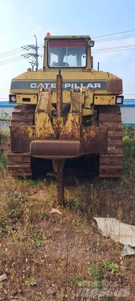 CAT D 9 N Buldooserid