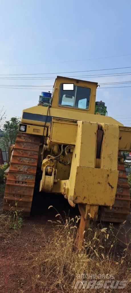 CAT D 9 N Buldooserid