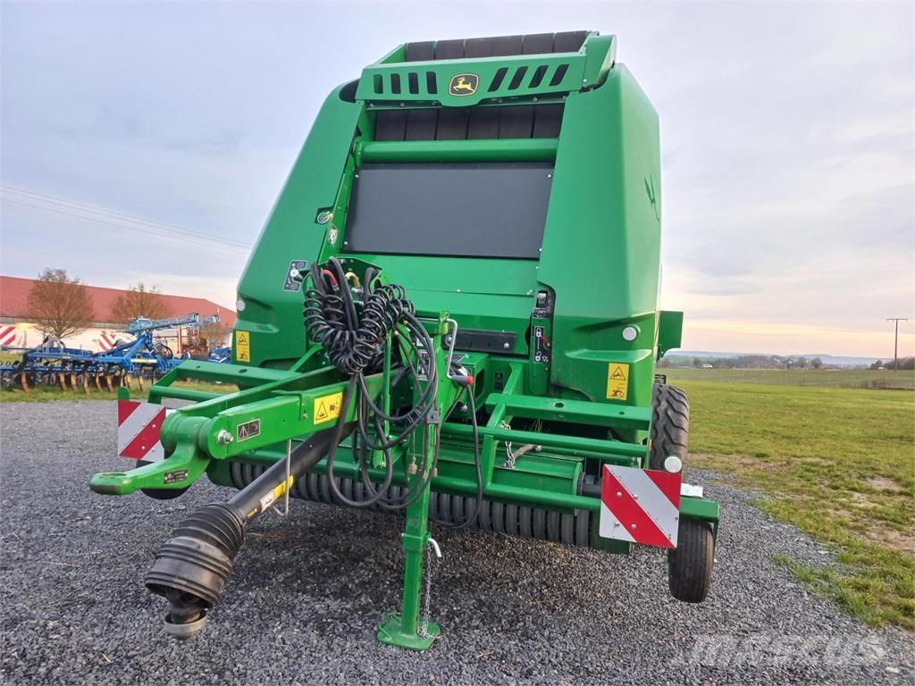 John Deere V461M Ruloonpressid