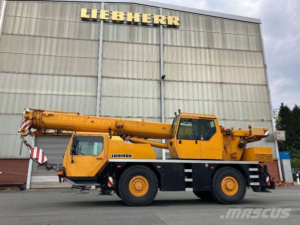 Liebherr LTM 1030-2 Maastikutõstukid