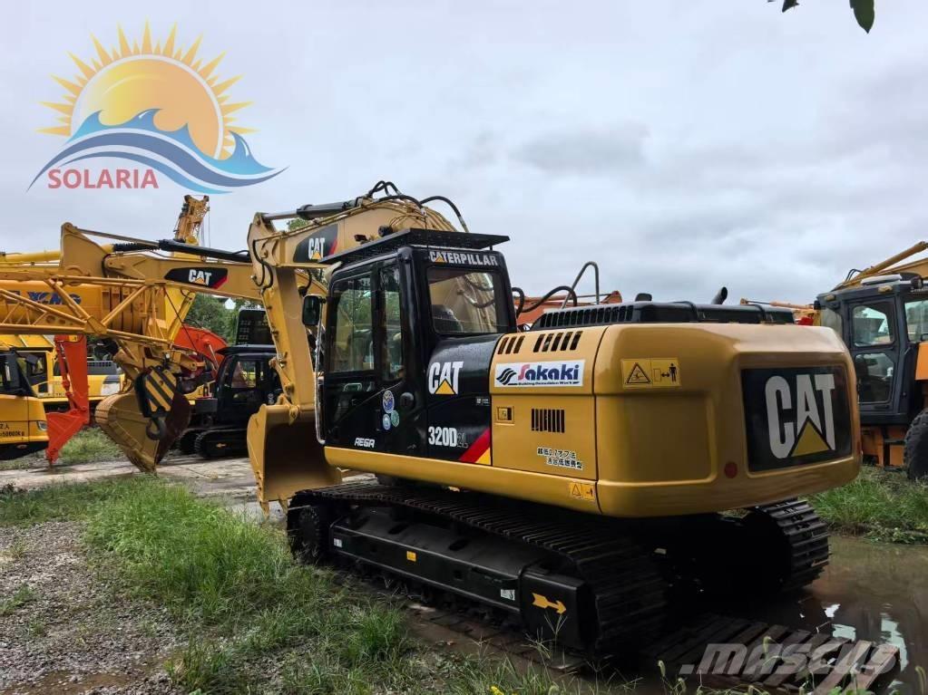 CAT 320D2L Roomikekskavaatorid
