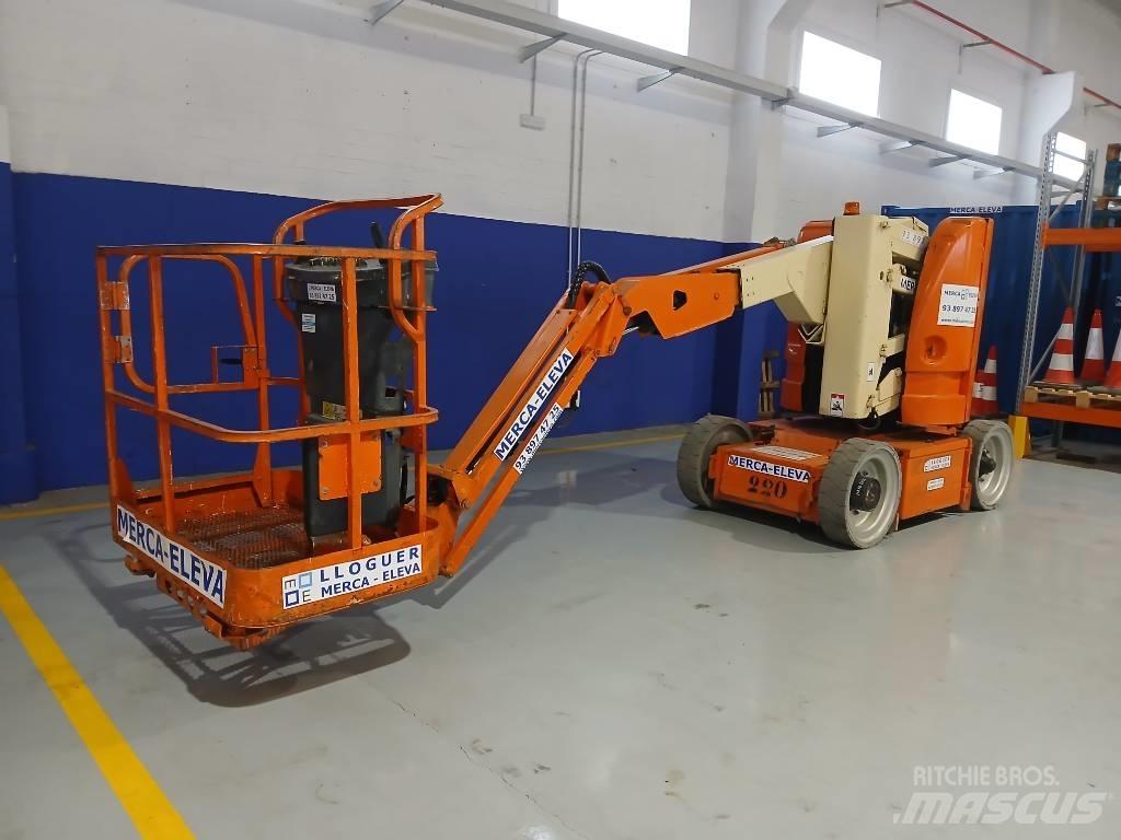 JLG E 300 AJ Iseliikuvad poomtõstukid