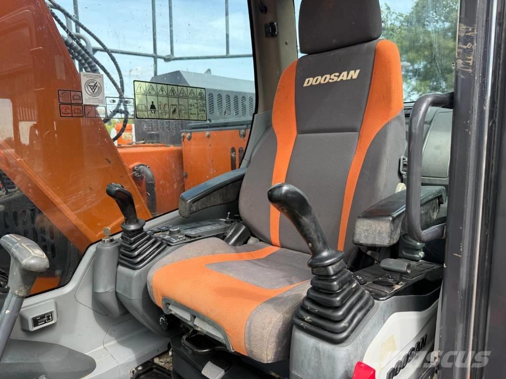 Doosan DX 140 LCR-5 Roomikekskavaatorid