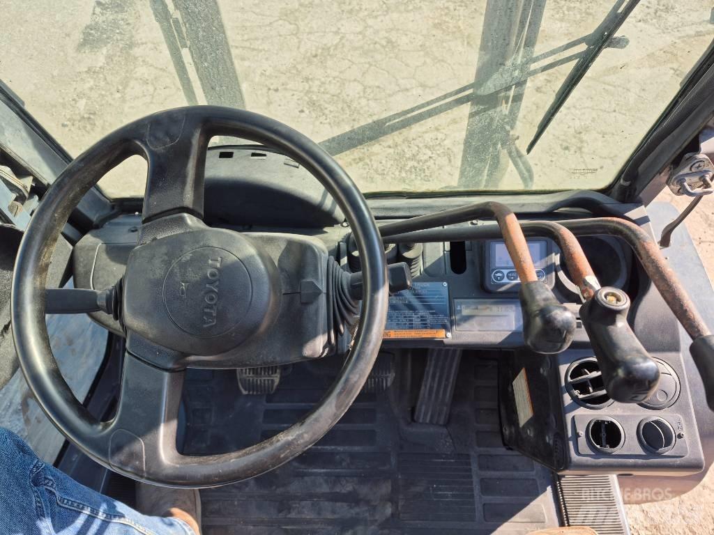Toyota 8 FGU 30 Kahveltõstukid - muud