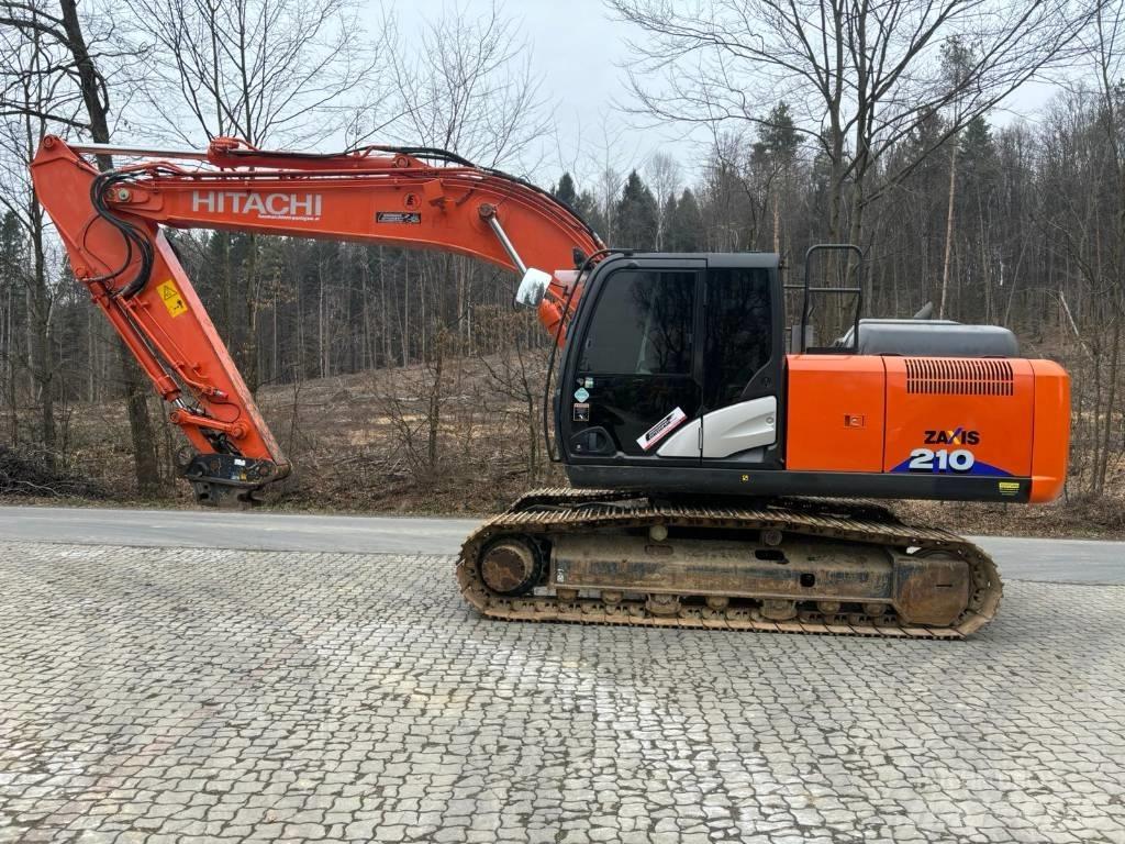 Hitachi ZX 210-6 Roomikekskavaatorid