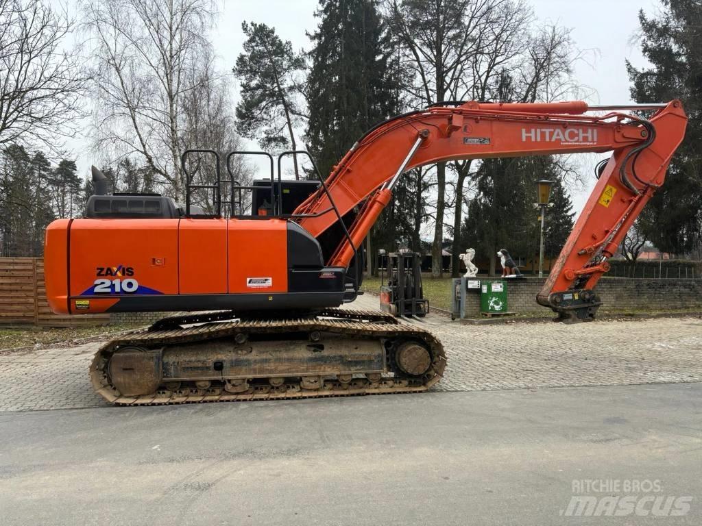Hitachi ZX 210-6 Roomikekskavaatorid