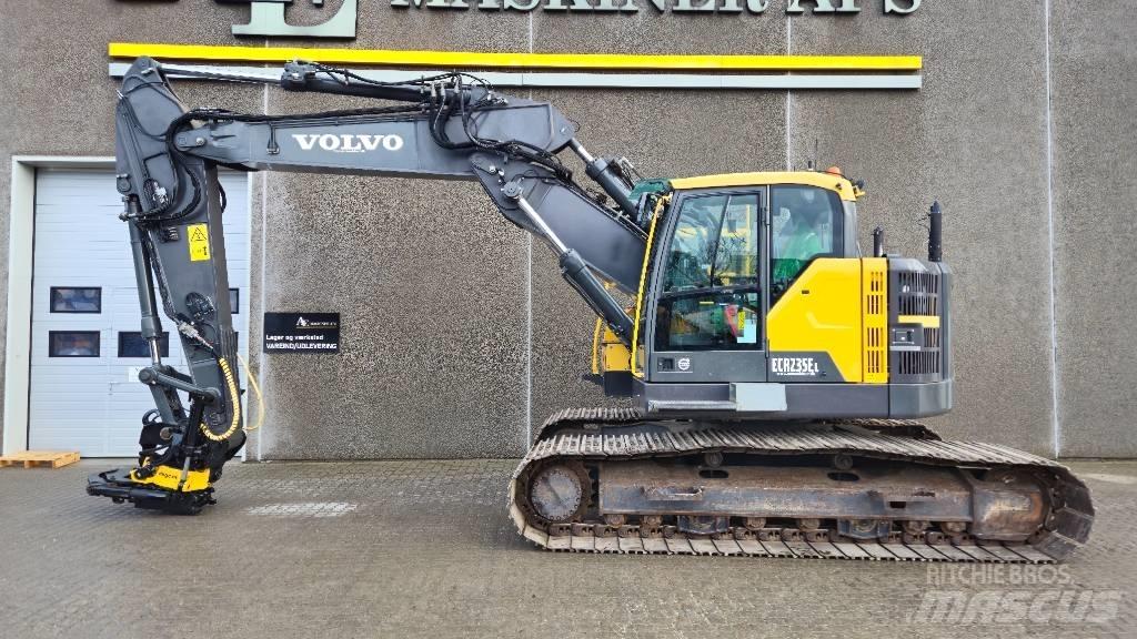 Volvo ECR 235 E L Roomikekskavaatorid