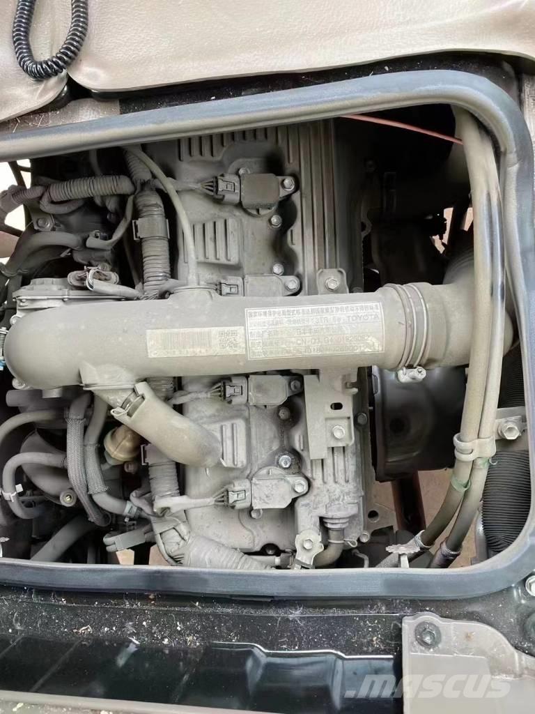 Toyota Coaster Bus Väikebussid