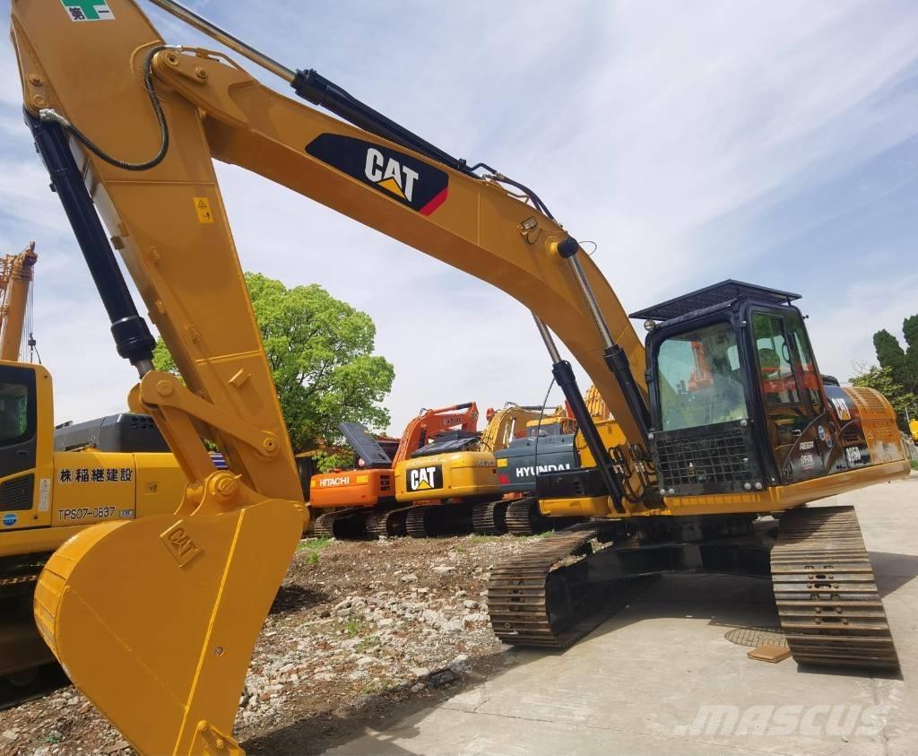 CAT 325 D Roomikekskavaatorid