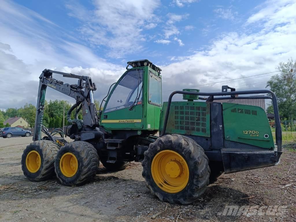 John Deere 1270 D Harvesterid
