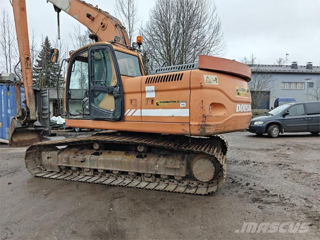 Doosan DX 225 LC Pika noolega ekskavaatorid