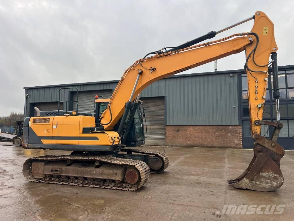 Hyundai HX 220 L Roomikekskavaatorid