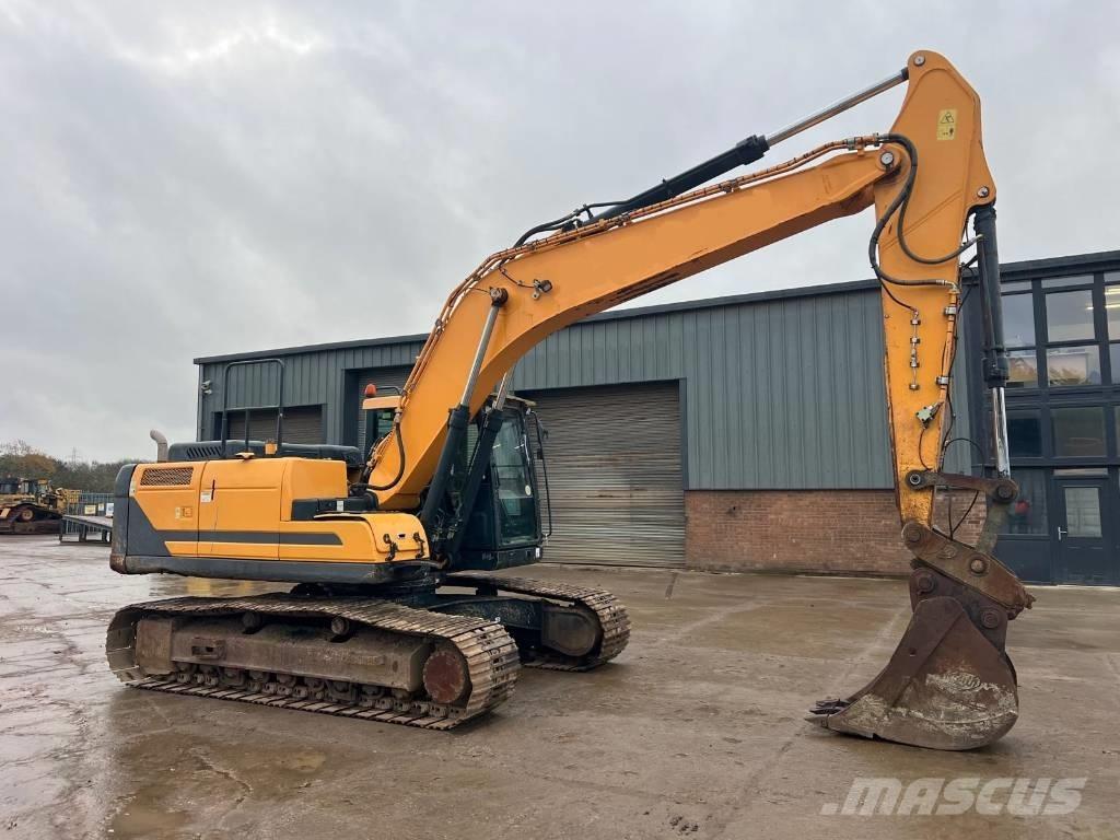 Hyundai HX 220 L Roomikekskavaatorid