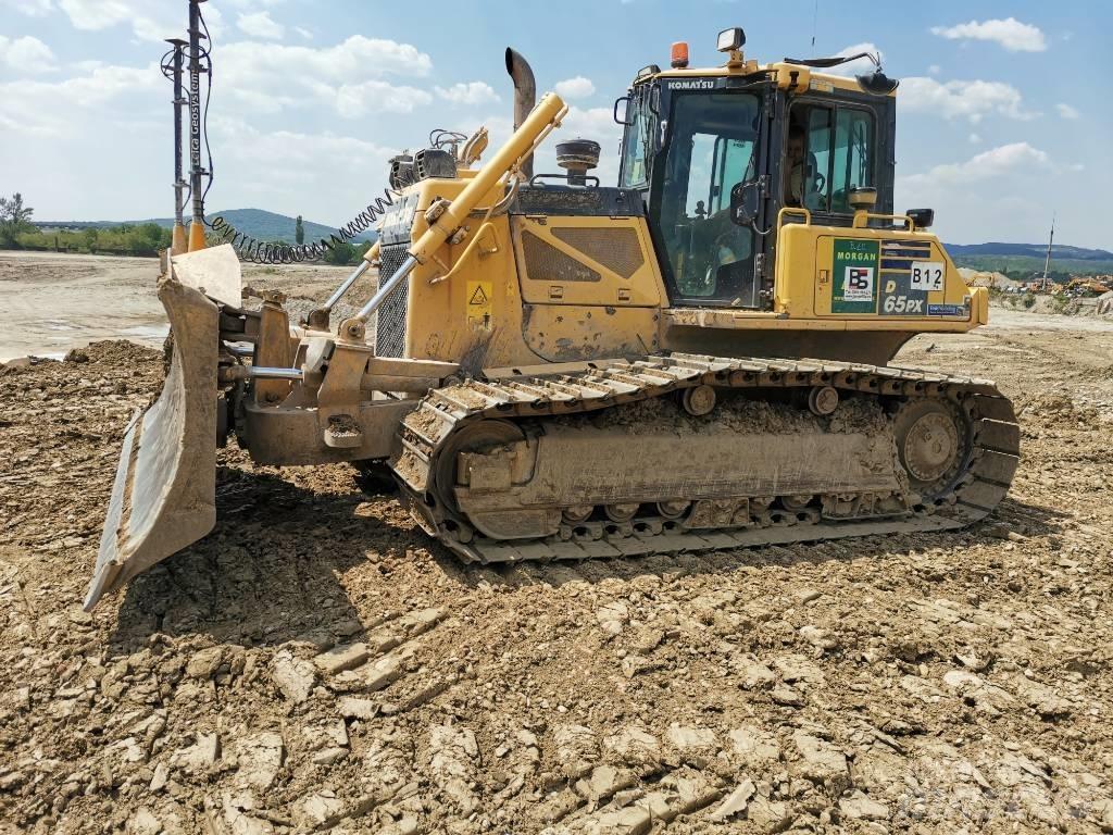 Komatsu D 65 PX-17 Buldooserid