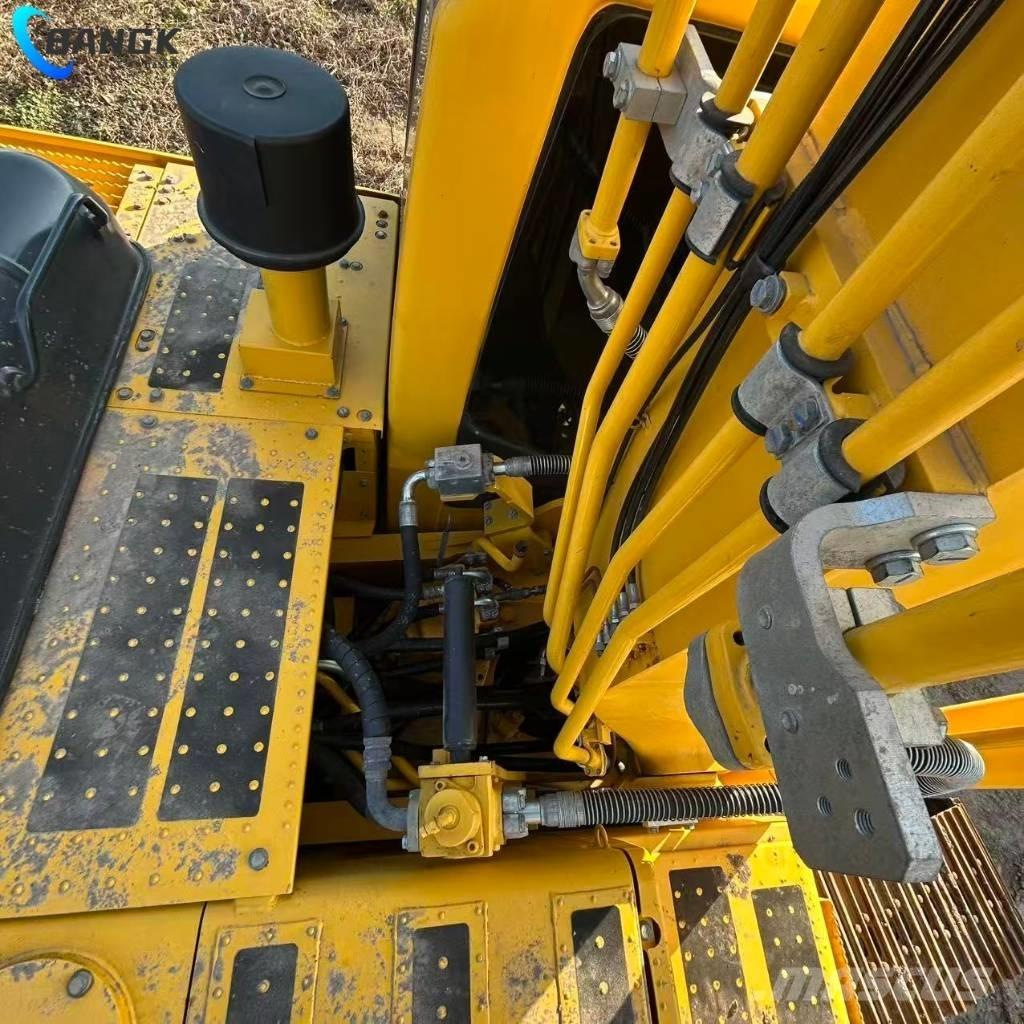 Komatsu PC 210 LC-8 Roomikekskavaatorid
