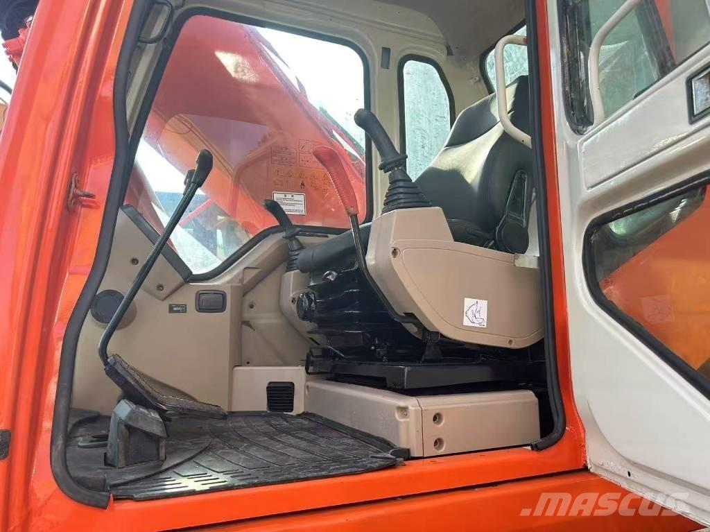 Doosan DH 225 LC-7 Roomikekskavaatorid