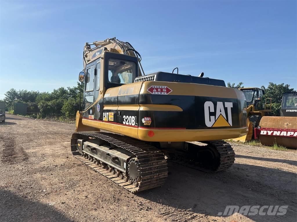 CAT 320 B L Roomikekskavaatorid