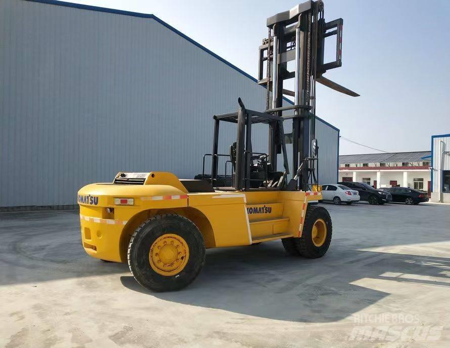 Komatsu FD 200 Diiseltõstukid