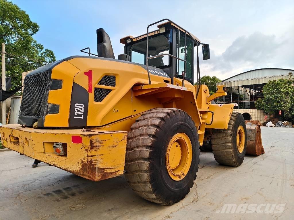 Volvo L 120 Rataslaadurid