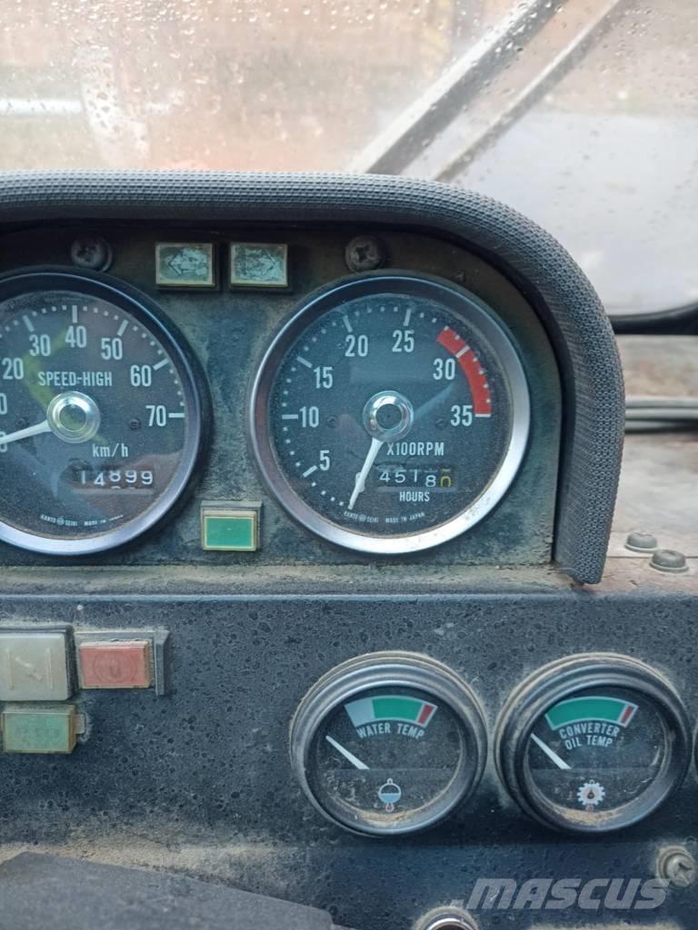 Kato KR 250 Raske maastiku tõstukid