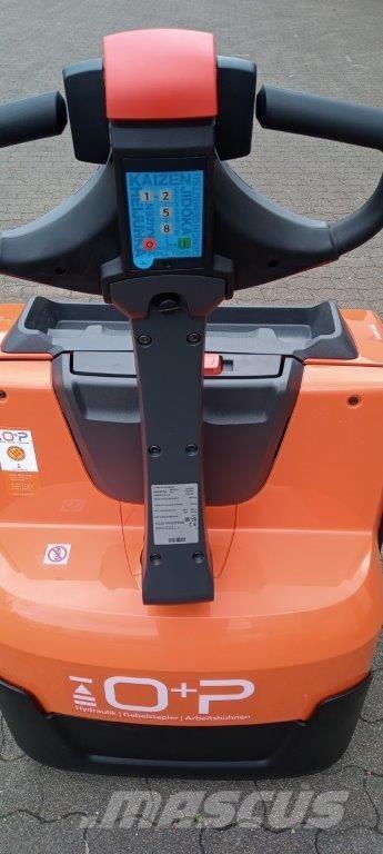 Toyota LWE 200 Järelkäidavad virnastajad