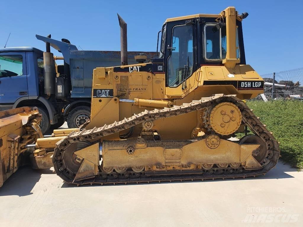 CAT D 5 H LGP Buldooserid