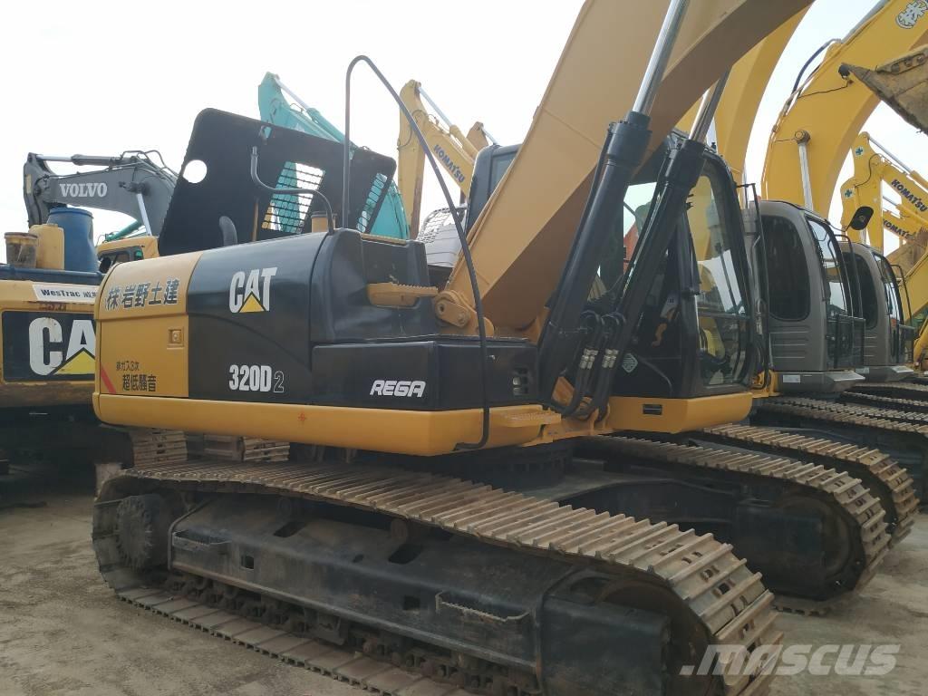 CAT 320 D Roomikekskavaatorid