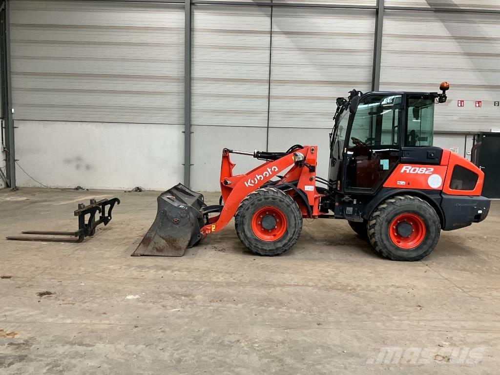 Kubota R 082 Rataslaadurid
