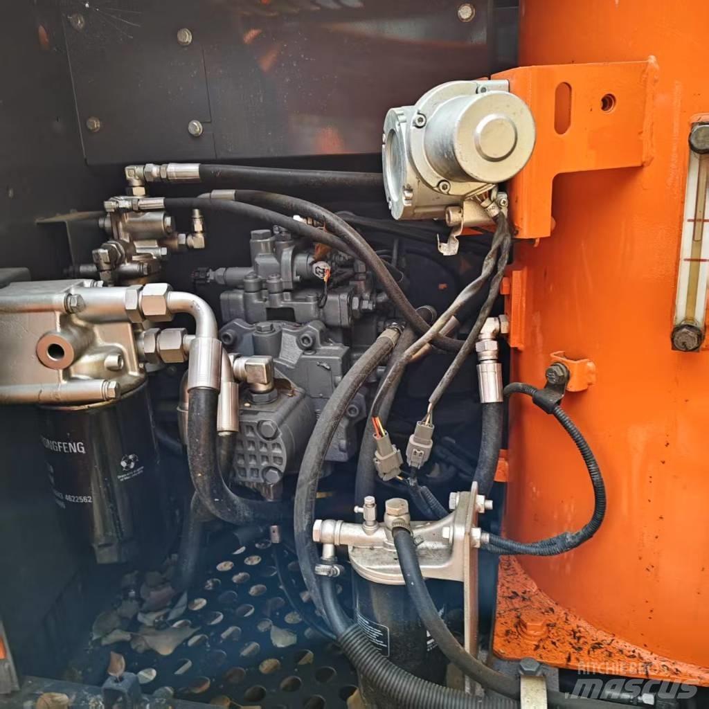Hitachi ZX 120 Roomikekskavaatorid