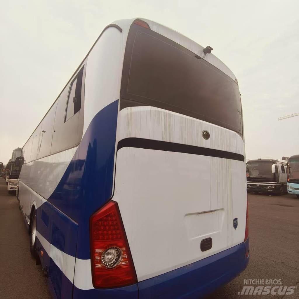 Yutong ZK6127H19 Kaugsõidubussid