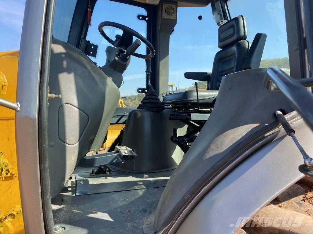 JCB 3CX Ekskavaatorlaadurid