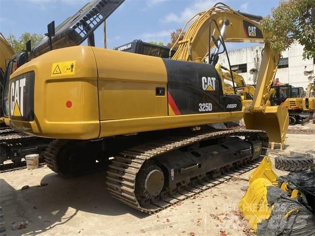 CAT 325 D Roomikekskavaatorid